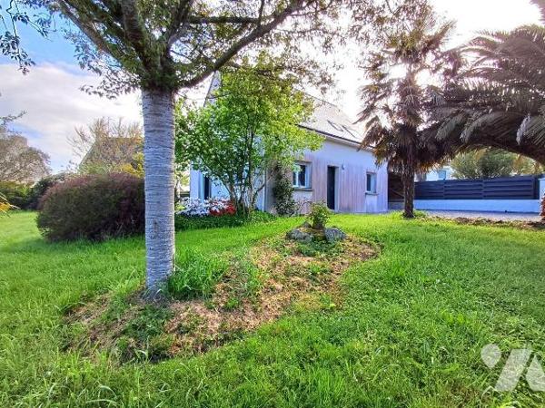 Maison familiale dans un hameau de GUIDEL.

Située dans un charmant petit hameau de GUIDEL, c...