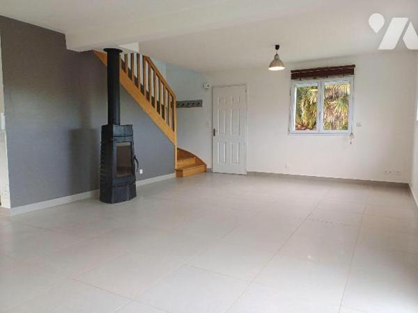 Maison familiale dans un hameau de GUIDEL.

Située dans un charmant petit hameau de GUIDEL, c...