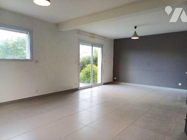 Maison familiale dans un hameau de GUIDEL.

Située dans un charmant petit hameau de GUIDEL, c...