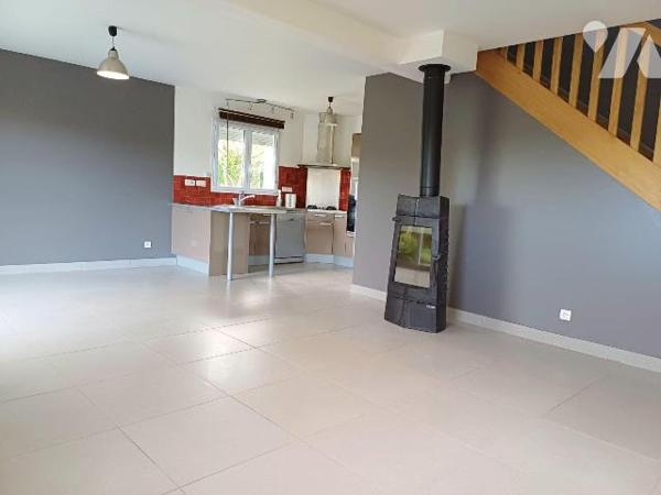 Maison familiale dans un hameau de GUIDEL.

Située dans un charmant petit hameau de GUIDEL, c...