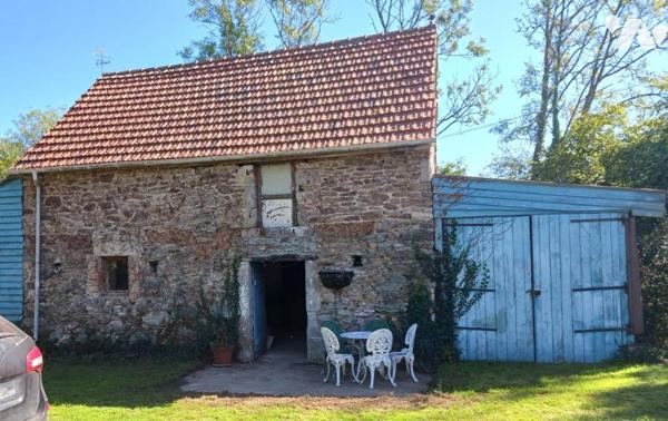 Charmante maison en pierre en campagne, dans un emplacement retiré sans voisinage proche