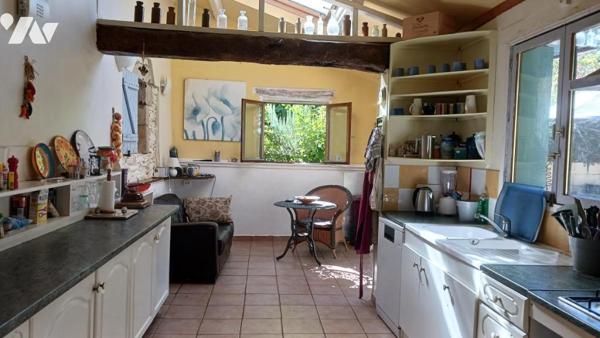 Charmante maison en pierre en campagne, dans un emplacement retiré sans voisinage proche