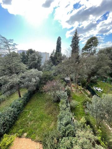 APPARTEMENT 5 pièce(s) avec vue dégagée