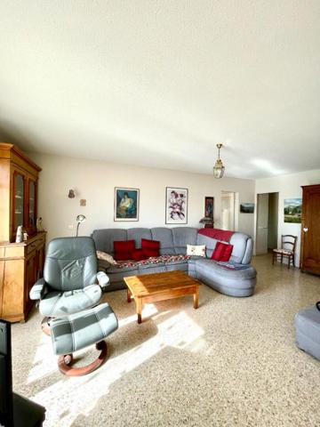 APPARTEMENT 5 pièce(s) avec vue dégagée