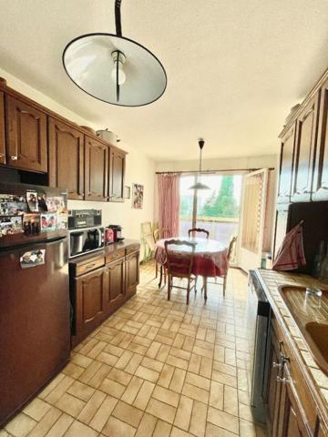 APPARTEMENT 5 pièce(s) avec vue dégagée