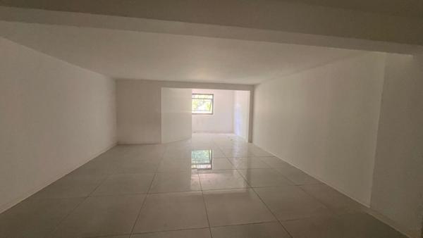 BUREAU DE 54 M2