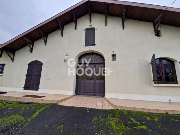 Maison de maître 8 pièces, avec plus de 3500 m² de terrain