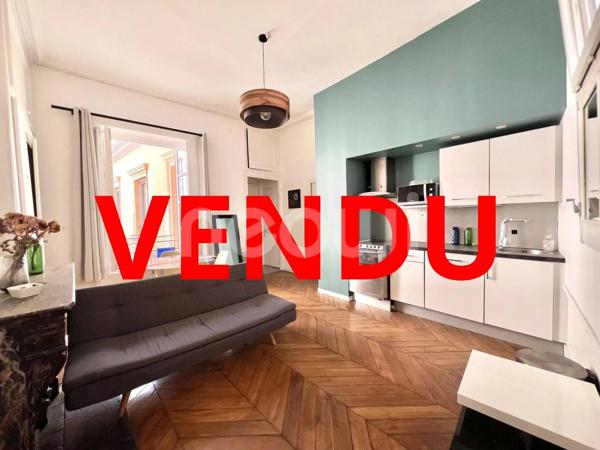 BELLECOUR – RUE VICTOR HUGO - T1 bis de 32,47 m² :