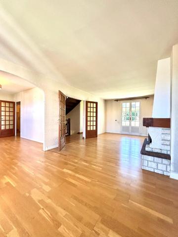 À VENDRE Belle maison familiale secteur Stade à Aurillac 155M2 , Aurillac