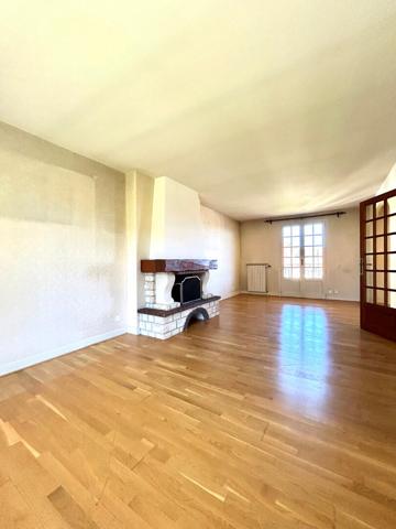 À VENDRE Belle maison familiale secteur Stade à Aurillac 155M2 , Aurillac