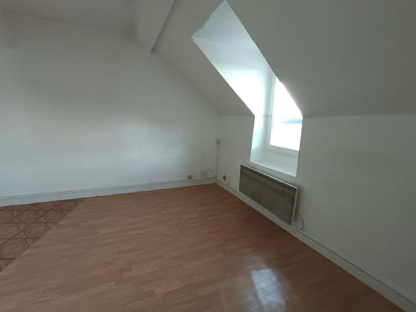 STUDIO 26M2 QUARTIER TRIBUNAL A PONTOISE