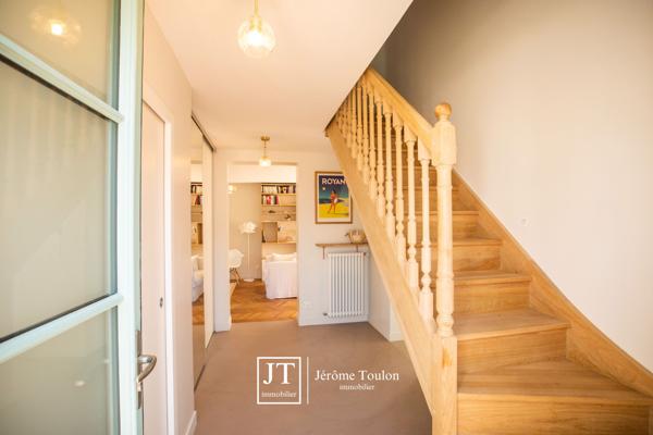 Maison
                                                                                                                                                                                                                                                                                                                        6 pièce(s)                                                                                                                                                                                                          5 chambre(s)                                                                                                                                                                                                          170  m²