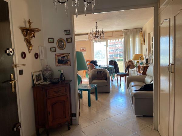 T3 traversant lumineux-balcon sud-parking-cave-DPE B-Rés. Parc à ballons