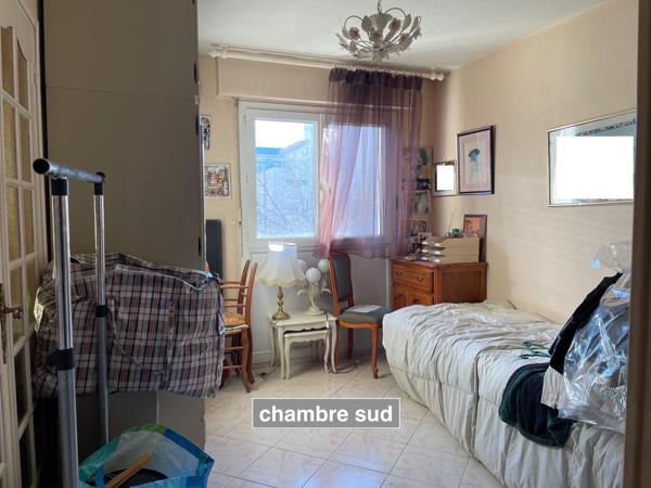 T3 traversant lumineux-balcon sud-parking-cave-DPE B-Rés. Parc à ballons