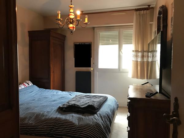 T3 traversant lumineux-balcon sud-parking-cave-DPE B-Rés. Parc à ballons