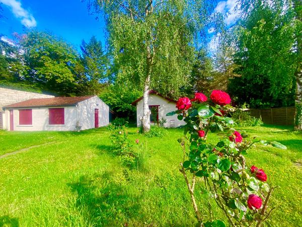 Maison plus studio , dépendances , jardin , Saint Jean Le Blanc .