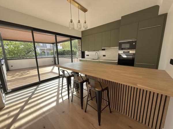 VILLA ENTIEREMENT RENOVEE 150 m2 -4 chambres CHAMALIERES
