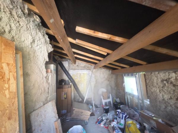 ALES (30) secteur Rochebelle, idéal investisseur immeuble de rapport de 150m² habitable environ et terrasse privative d'environ 15m2.