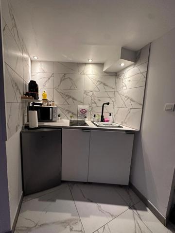 ALES (30) secteur Rochebelle, idéal investisseur immeuble de rapport de 150m² habitable environ et terrasse privative d'environ 15m2.