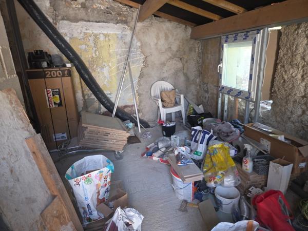 ALES (30) secteur Rochebelle, idéal investisseur immeuble de rapport de 150m² habitable environ et terrasse privative d'environ 15m2.