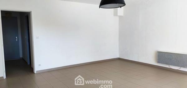 Immeuble 360 m² à Arles 13200