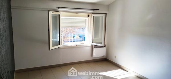 Immeuble 360 m² à Arles 13200