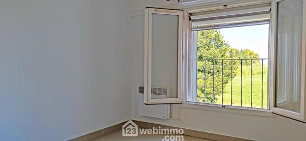 Immeuble 360 m² à Arles 13200
