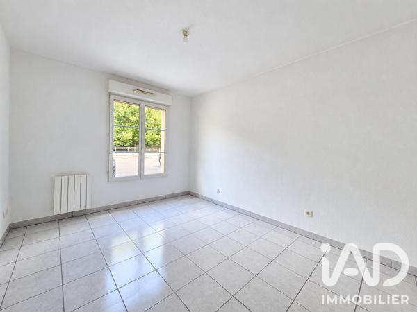 Location appartement 2 pièces 46 m² Sedan