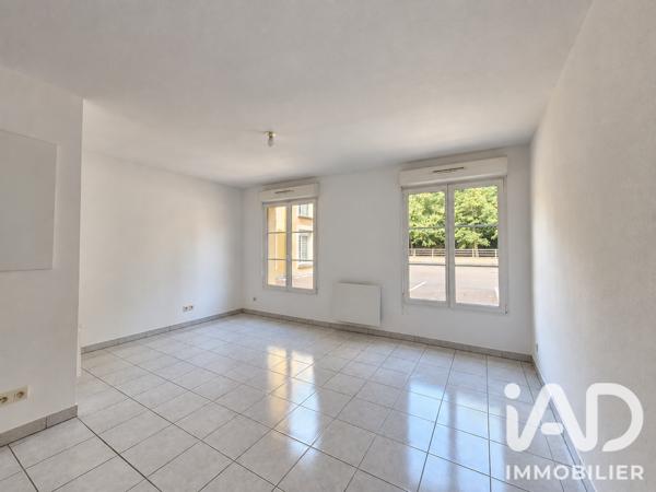 Location appartement 2 pièces 46 m² Sedan