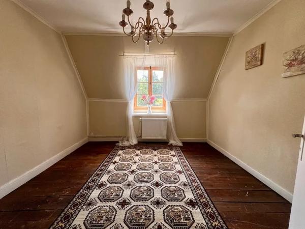 Maison de Maître rénovée de 5 chambres avec piscine et garag
