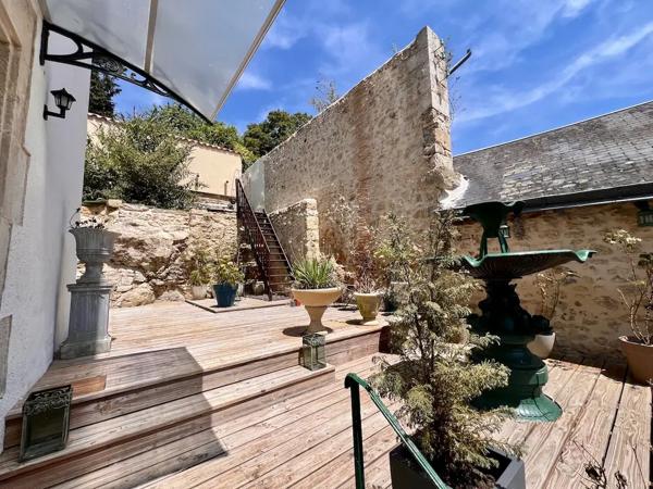 Maison de Maître rénovée de 5 chambres avec piscine et garag