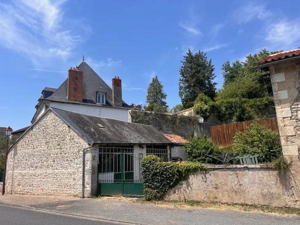 Maison de Maître rénovée de 5 chambres avec piscine et garag
