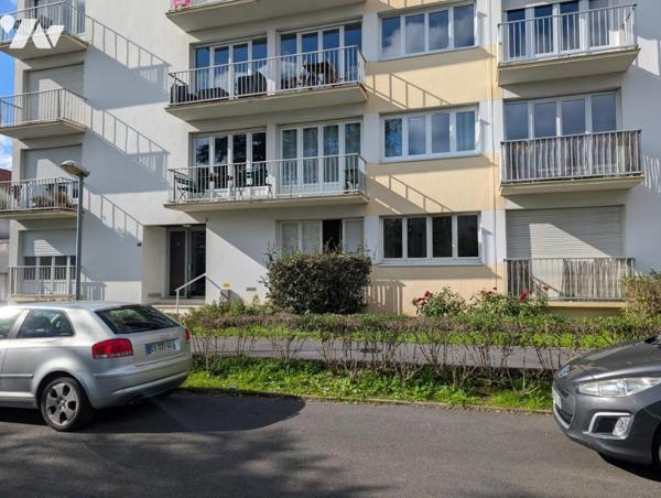NANTES - Longchamp - Appartement T2 à rénover 42m² + parking + cave
