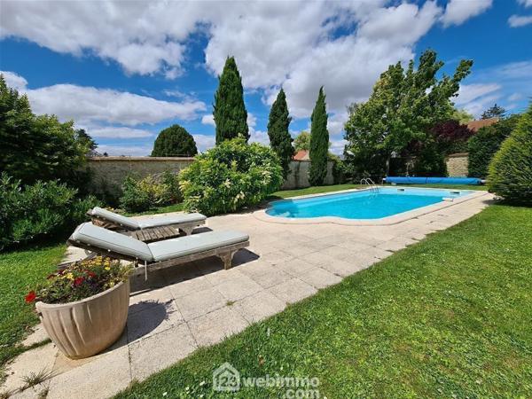 Maison 191 m² à Étampes 91150