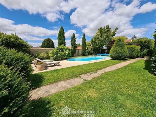 Maison 191 m² à Étampes 91150