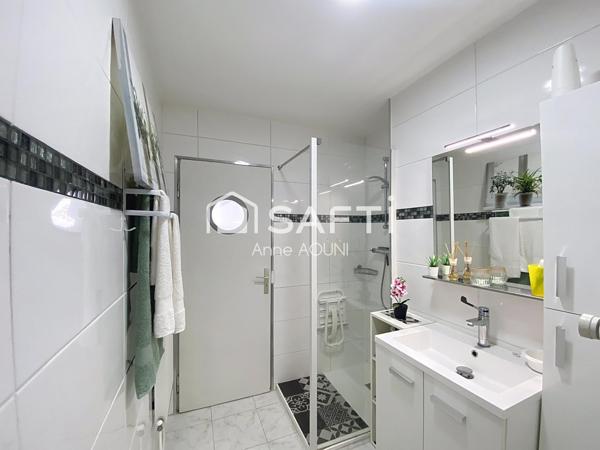 APPARTEMENT T4/5 80m2 AU PIED DU TRAM