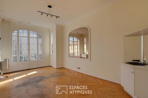 Appartement bourgeois à rénover au coeur du Carré d’Or