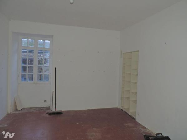 Maison à vendre à LE LUDE (Sarthe) 

Maison à proximité piétonne des services et des commerce...