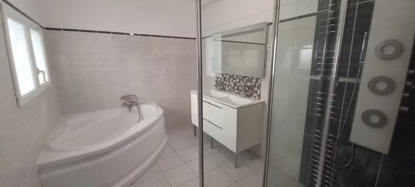 Immobilier Bagnols-sur-Cèze (30200) – Maison de ville 160m2 – 194 000 €