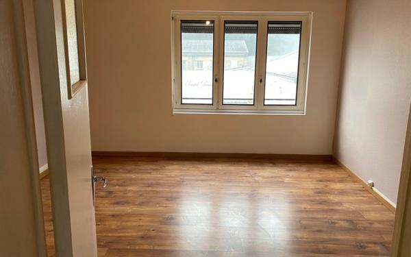 Appartement à vendre    3 pièces • 72 m2 Châlons-en-Champagne