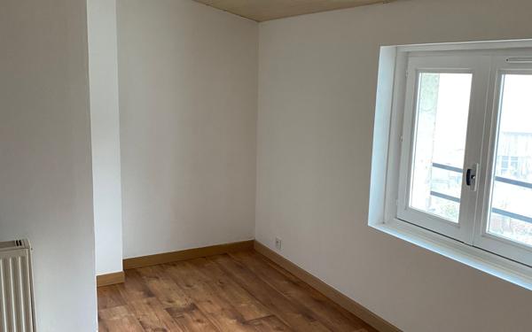 Appartement à vendre    3 pièces • 72 m2 Châlons-en-Champagne