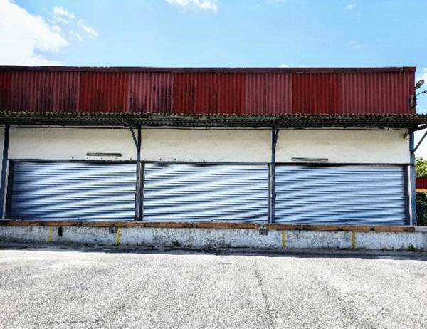 entrepôt de 1033 m²