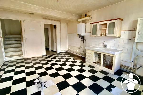 Vente                                                      Maison de ville
                        
                     3 pièces                      50 m2                     à Villeneuve-sur-Lot