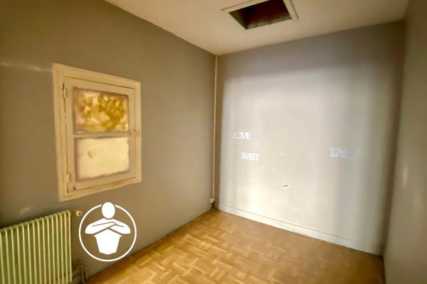 Vente                                                      Maison de ville
                        
                     3 pièces                      50 m2                     à Villeneuve-sur-Lot