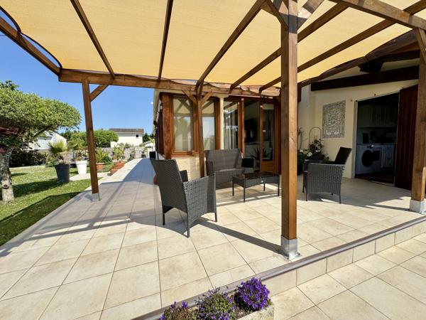 Anglade (33390) Maison de 130m² à Anglade- bien en état exceptionnel !