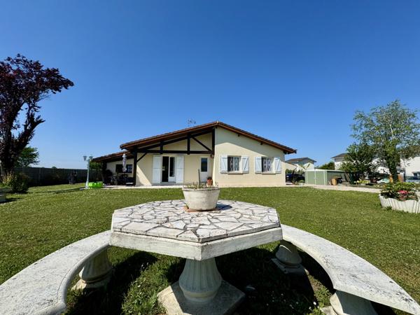 Anglade (33390) Maison de 130m² à Anglade- bien en état exceptionnel !