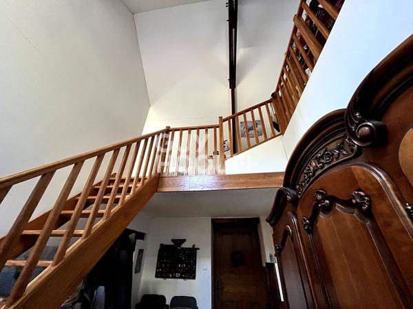 Longère en pierre à Elven 6 pièce(s) 165 m2 sur 2 hectares.