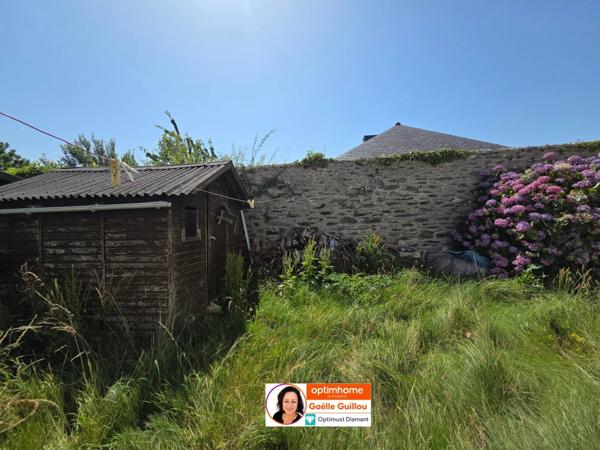Cléder : Maison à rénover 4 pièces + combles aménageables.