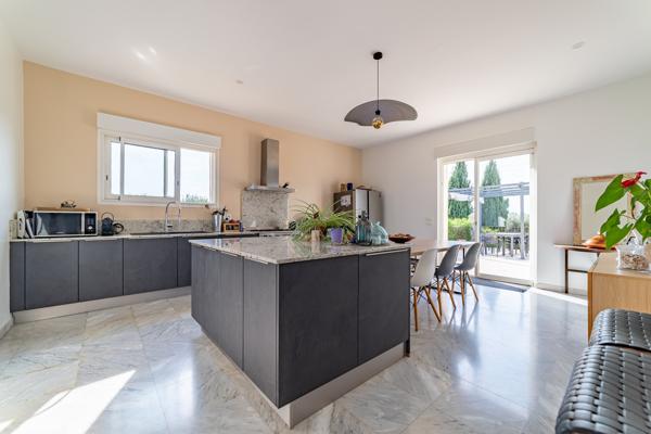 Maison 4 pièces - 180 m²