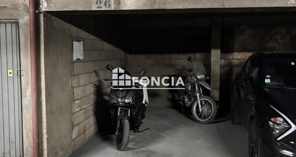 À vendre Parking 12.72 m² - Paris 75018